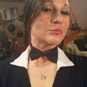 Meet your Posher, Angie